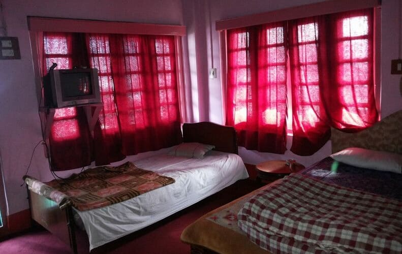 Hotel Heaven Canal, Srinagar 4